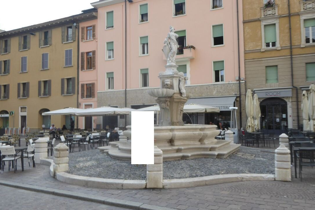 Piazza Paolo VI景点图片