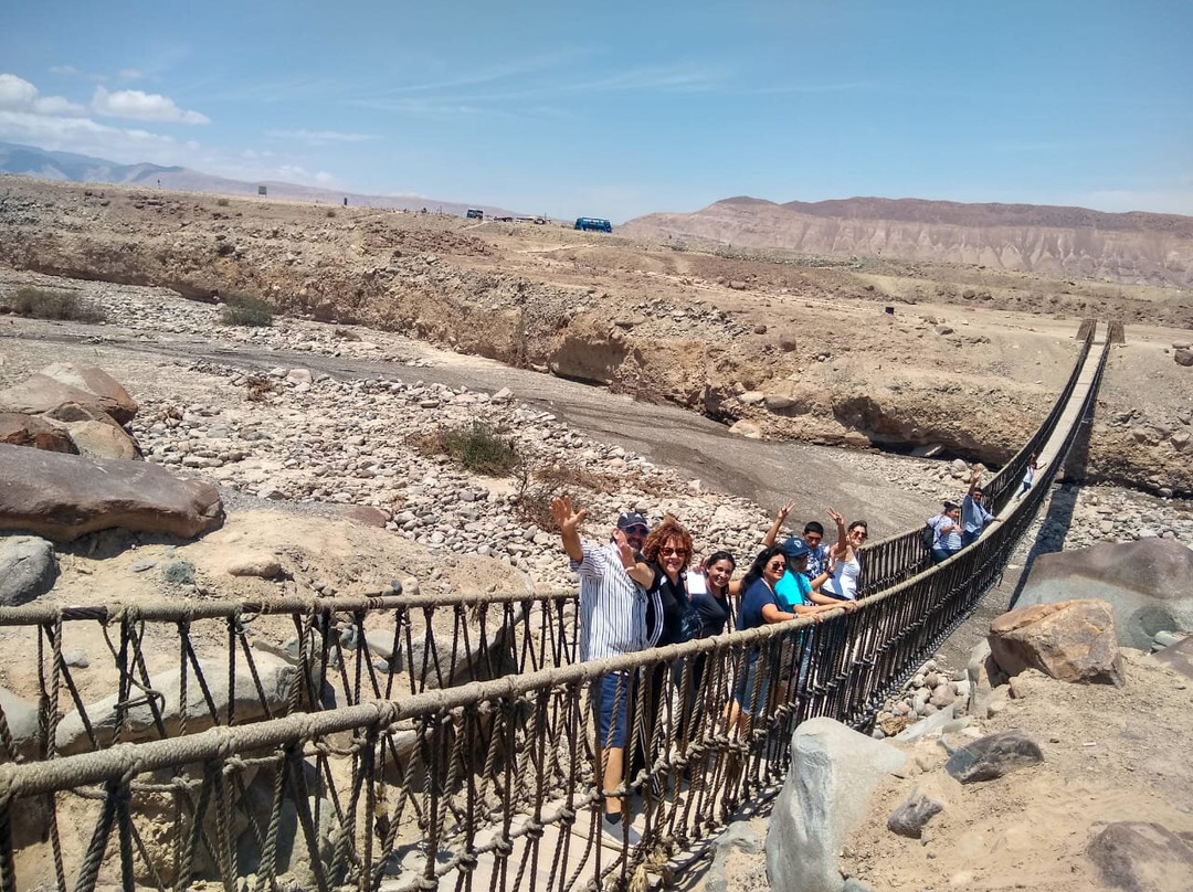 Petroglifos de Miculla-塔克纳必去景点