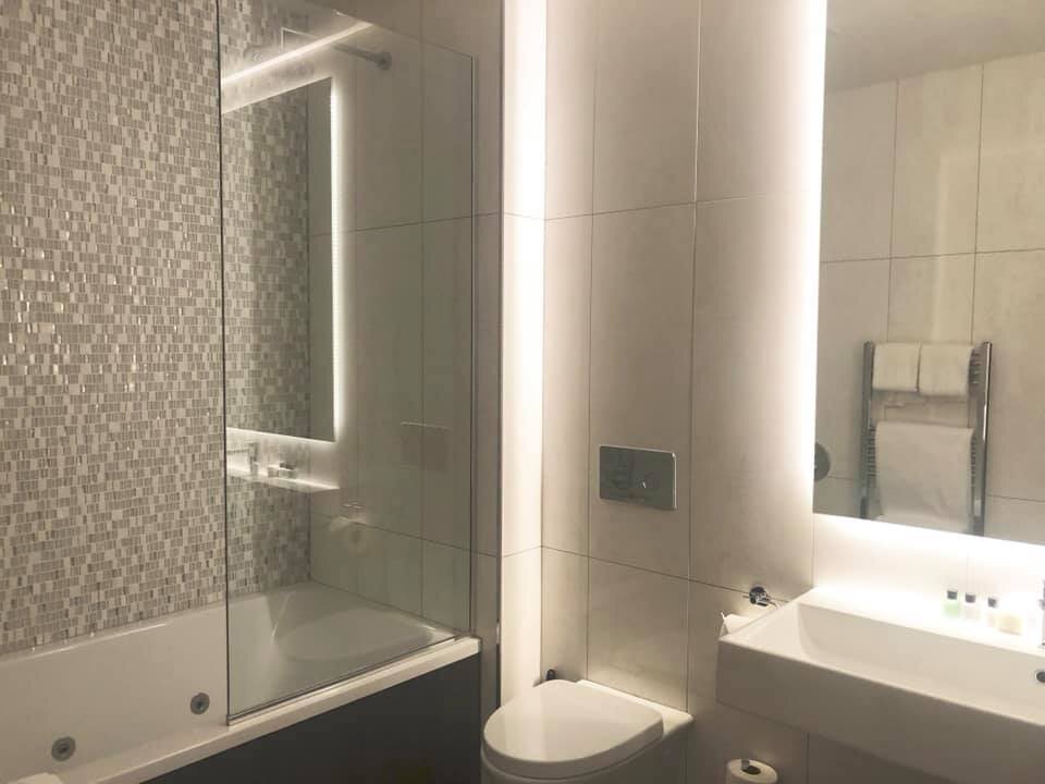 Dalmeny Park House Hotel-浴室