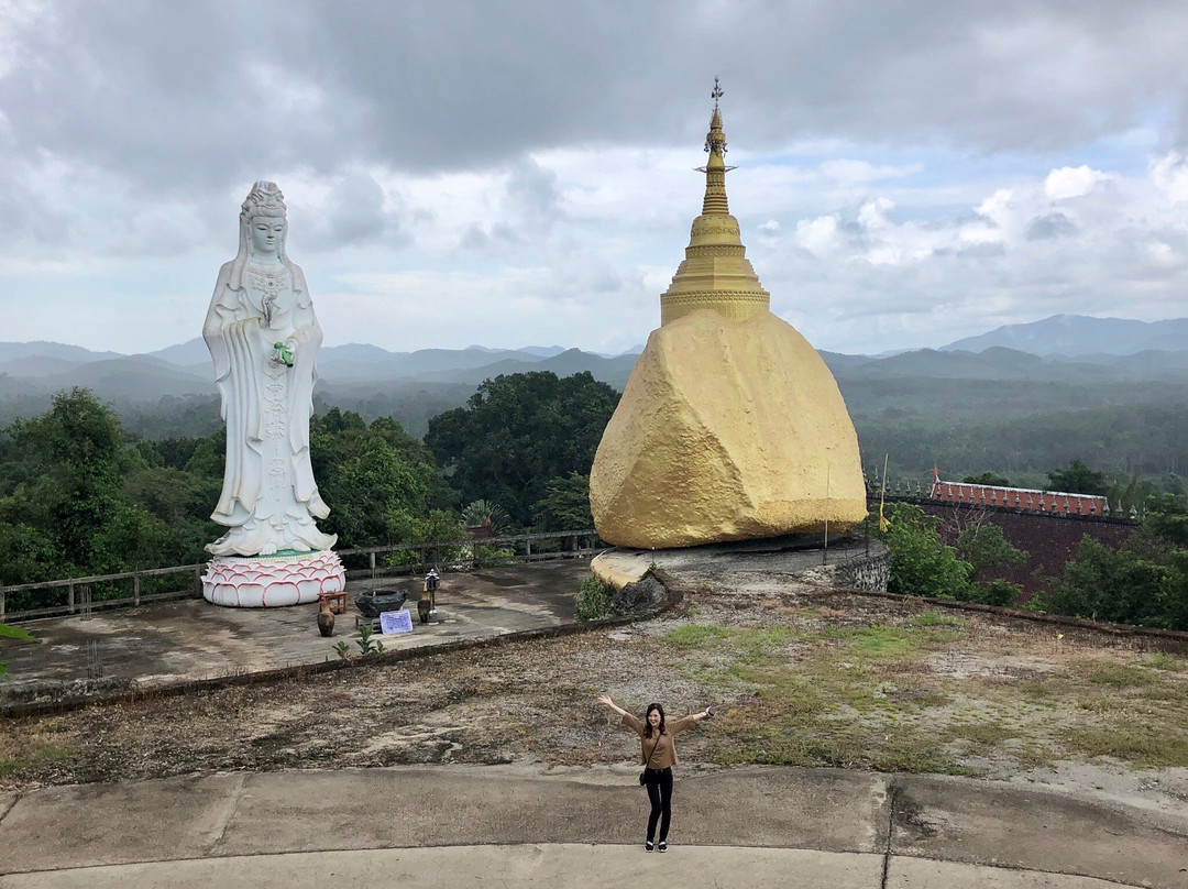 Wat Suwan Khiri景点图片