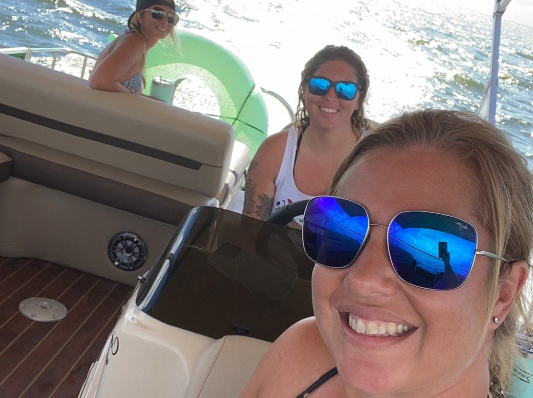 SWFL Party Pontoon-迈尔斯堡海滩必去景点