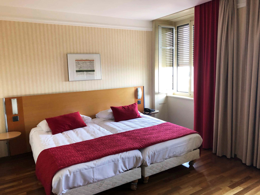 Hotel Alpes et Lac主图