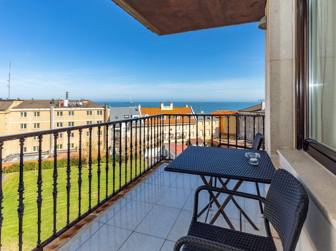 唐卡洛斯公寓酒店主图