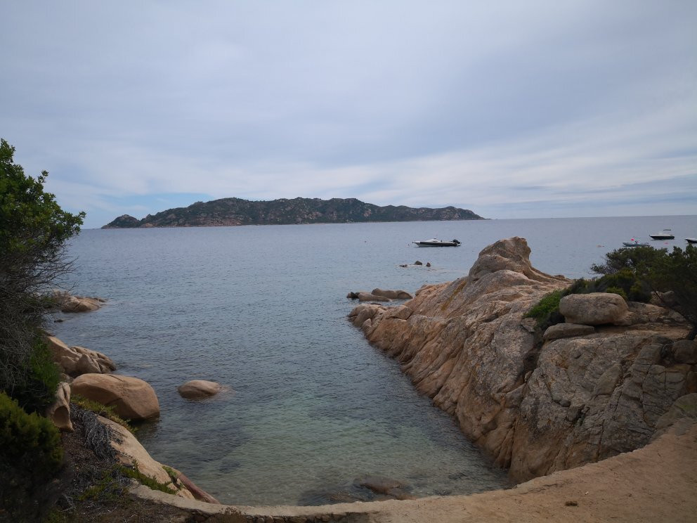 Spiaggia di Punta Molara景点图片