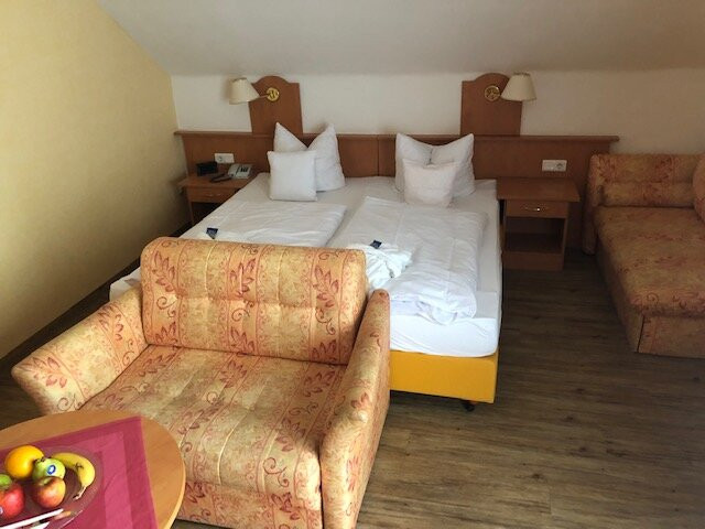 克莱内布鲁姆酒店主图