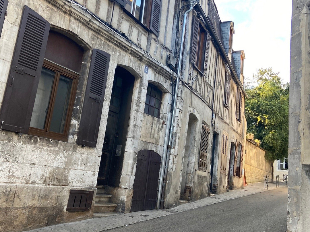 Place De L'hôtel De Ville景点图片