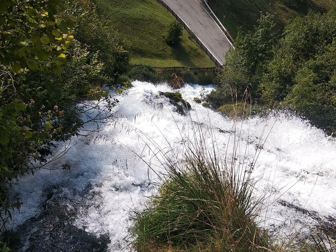 Cascate del Rio Bianco景点图片