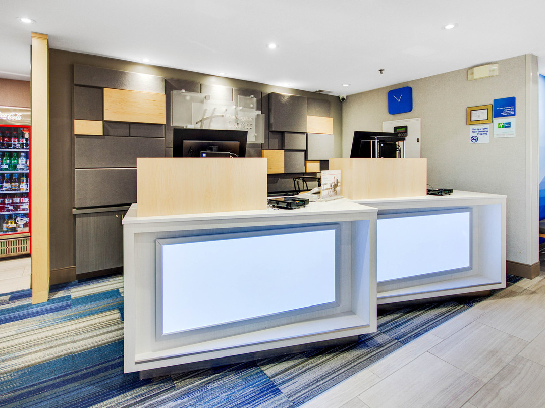 Holiday Inn Express Dublin by IHG主图