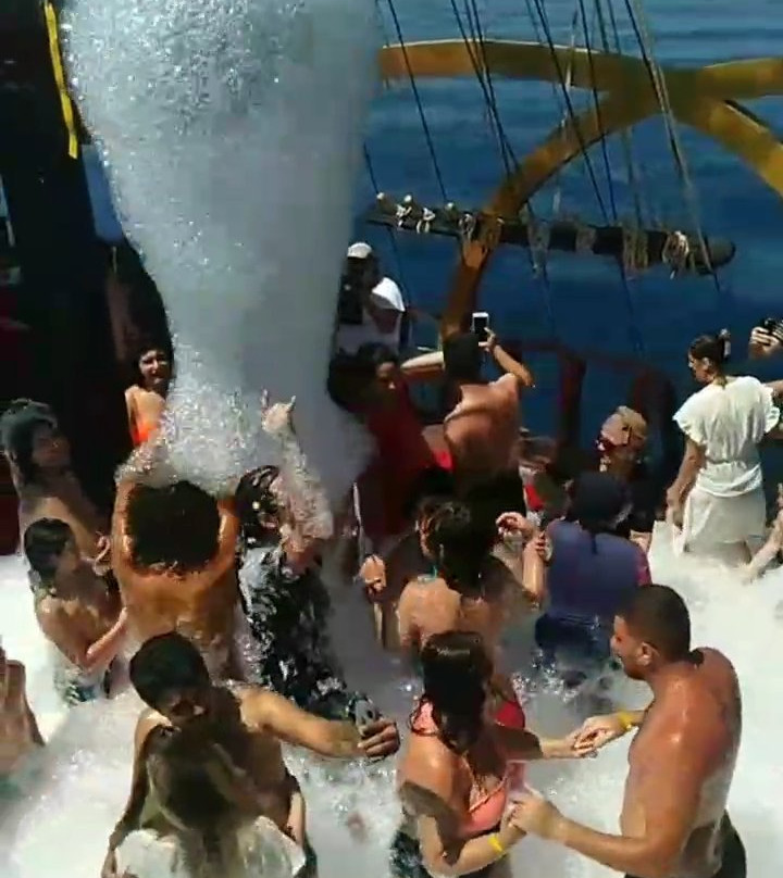 Medusa Pirate Boat-凯梅尔必去景点