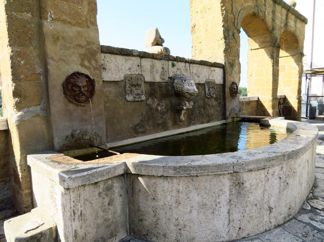 Fontana delle Sette Cannelle-皮蒂利亚诺必去景点