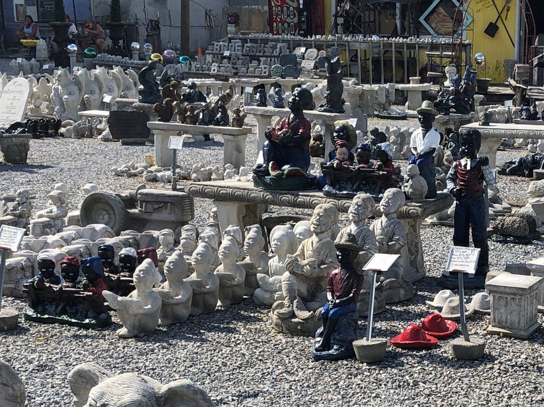 Concrete Statuary Designs-盖林柏格必去景点