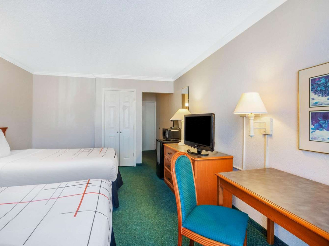 Days Inn Inn by Wyndham Del Rio主图