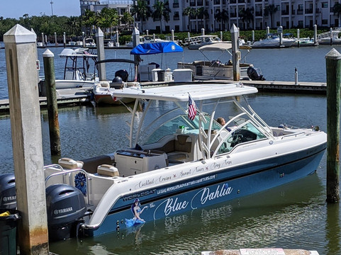 Legal Hookers Adventure Charters-那不勒斯必去景点