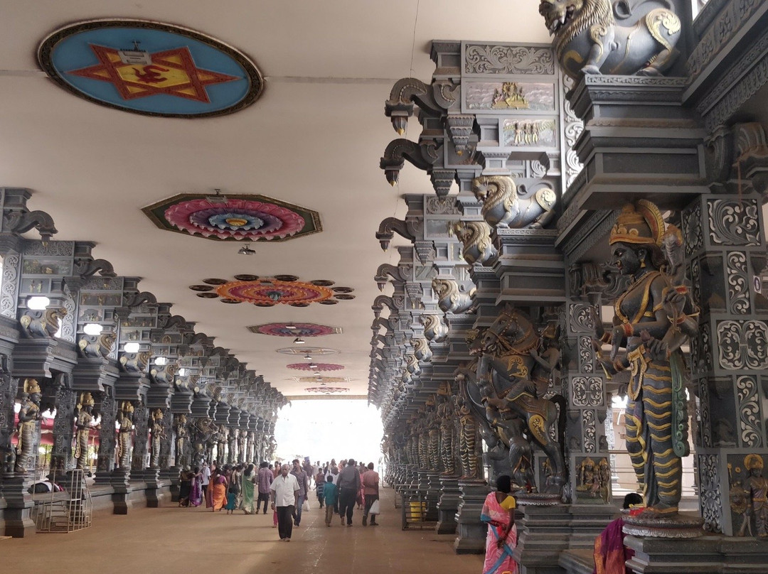 Dwaraka Tirumala Temple景点图片