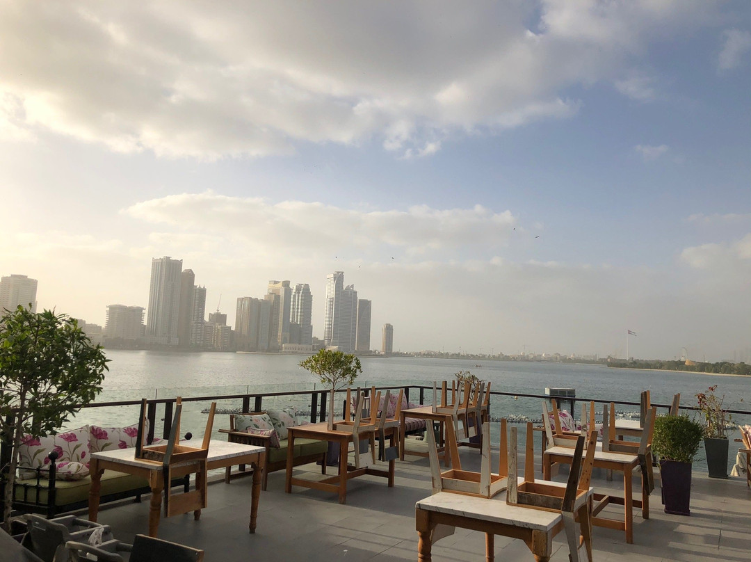 阿尔马亚兹音乐喷泉-沙迦必去景点