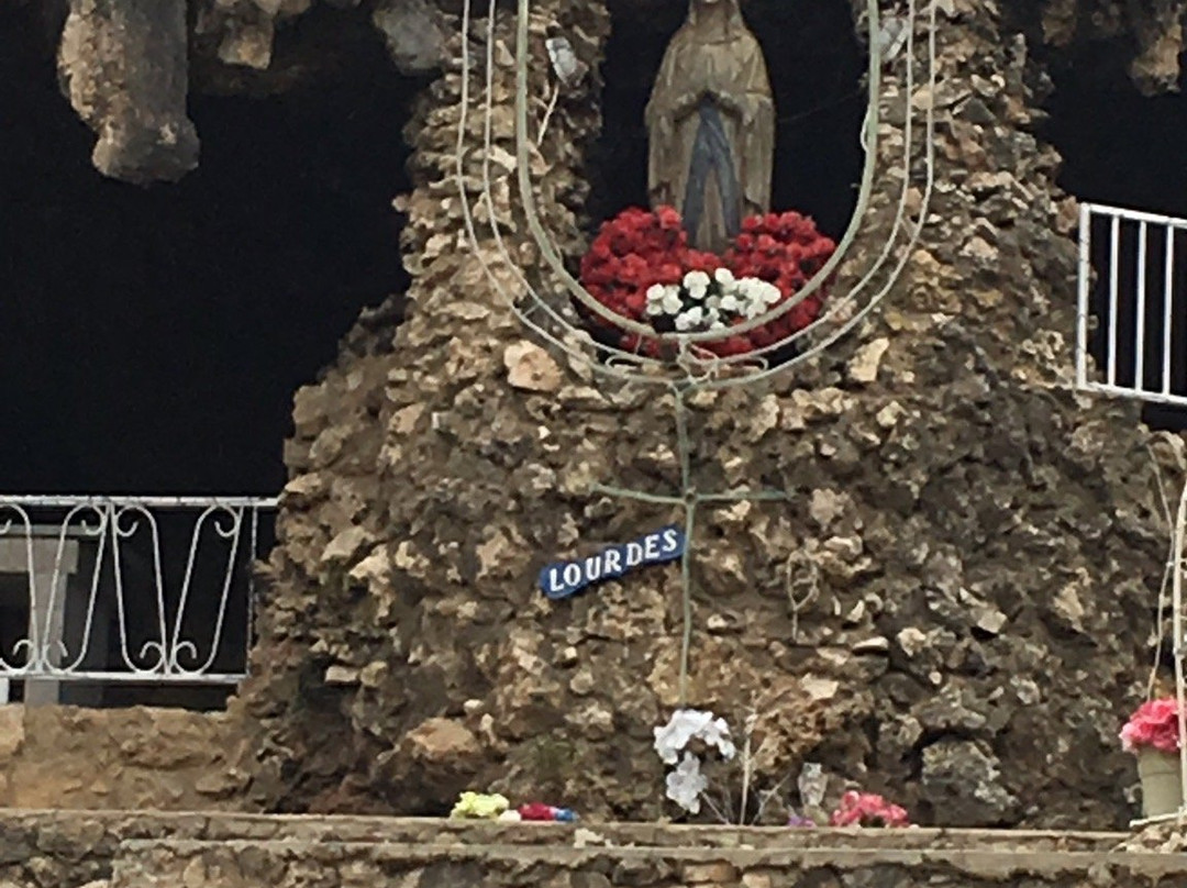 Lourdes Grotto-萨瓦内塔必去景点