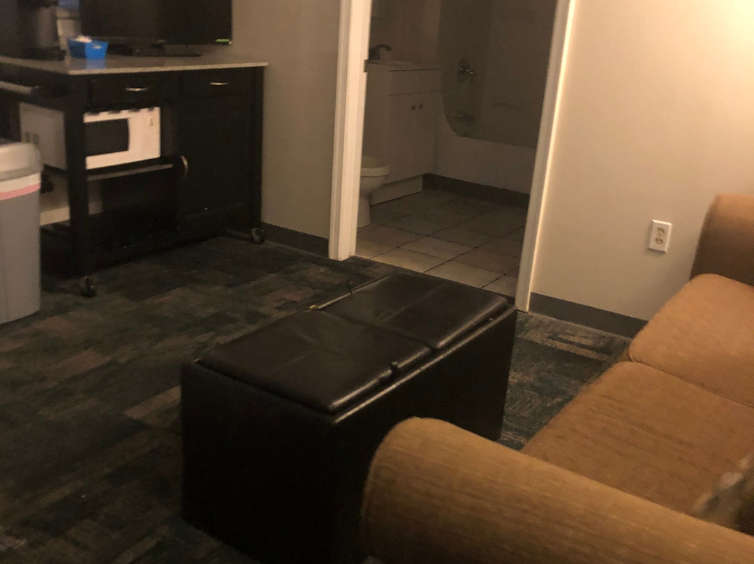 Carbone's Beachside Restaurant, Bar & Suites主图