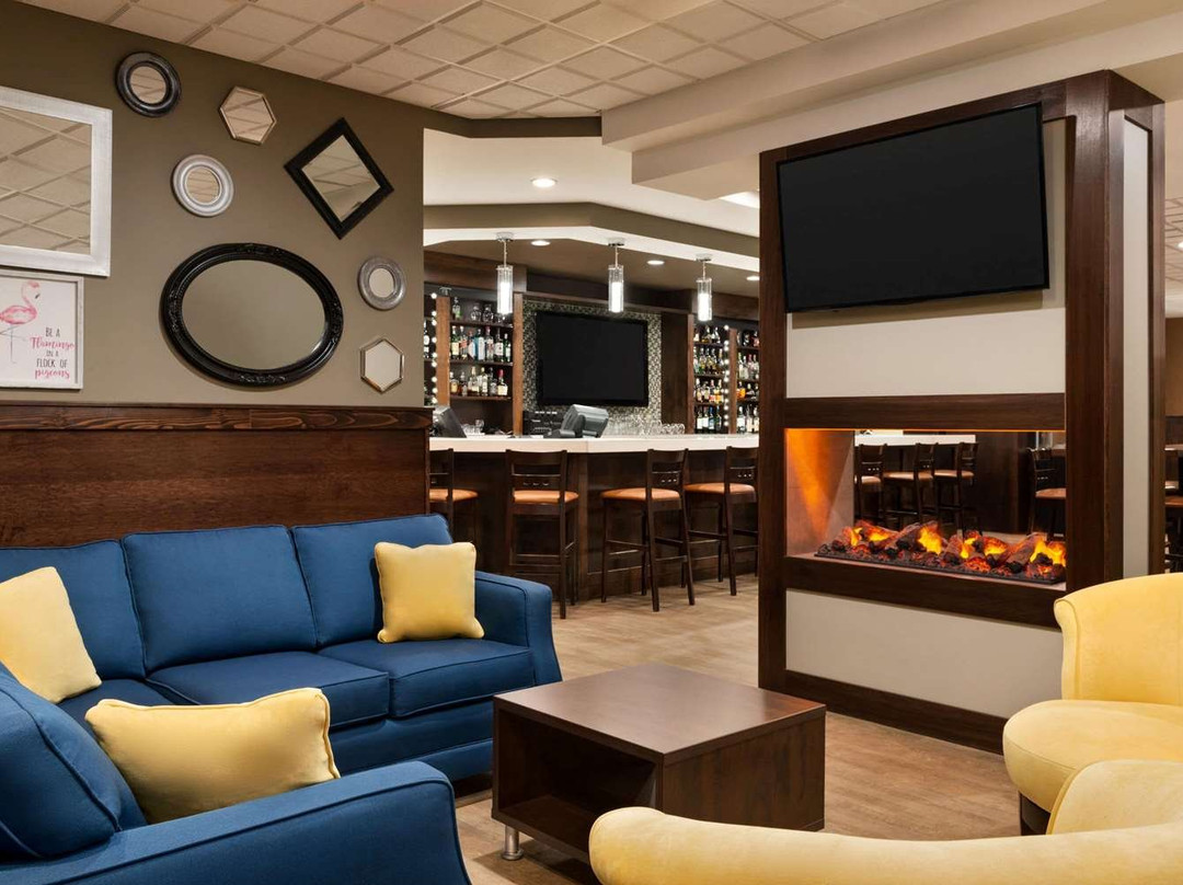 Travelodge Hotel by Wyndham Saskatoon主图