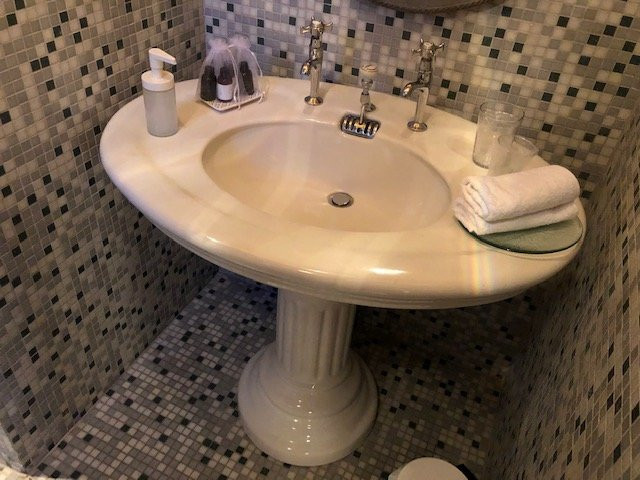 大公爵酒店主图