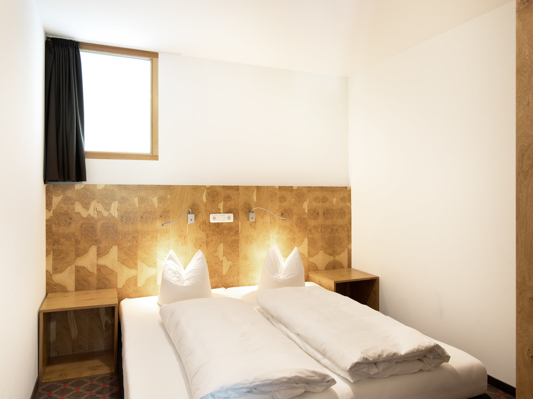 Hotel Adler主图
