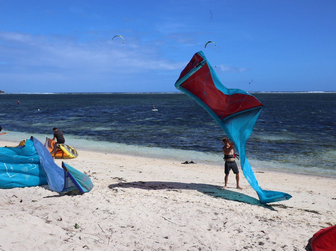 Surf Kite School-General Luna必去景点