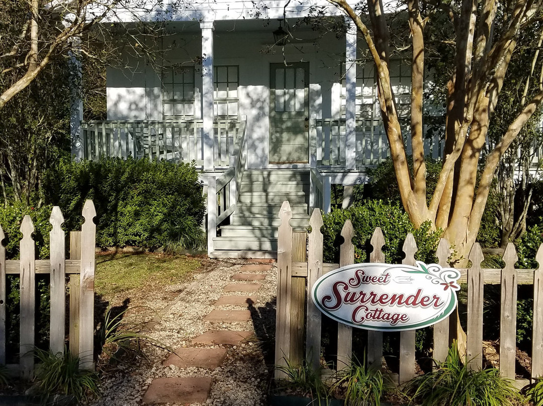 Maison D'Memoire Bed & Breakfast Cottages主图