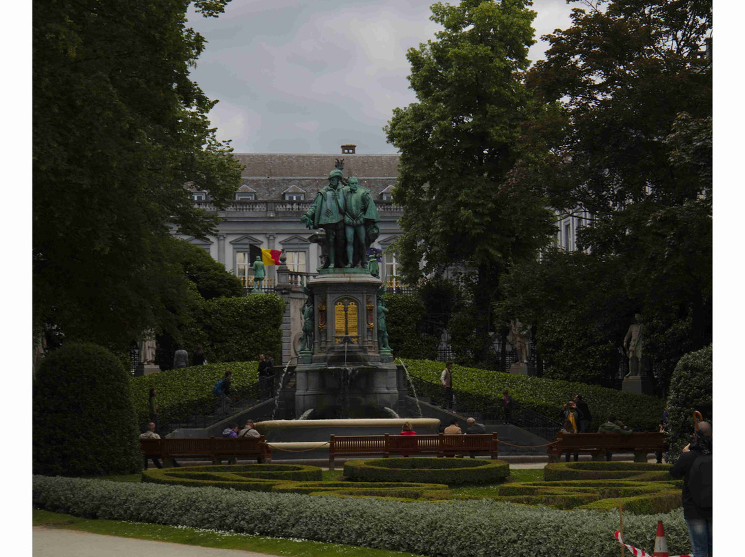 Square du Petit Sablon-布鲁塞尔必去景点