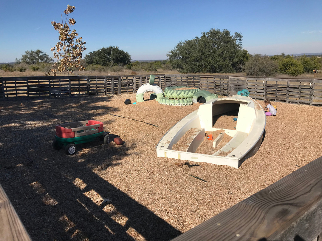 Iron Wolf Ranch and Distillery-Spicewood必去景点