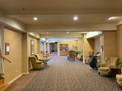 沃尔夫伯勒旅馆主图