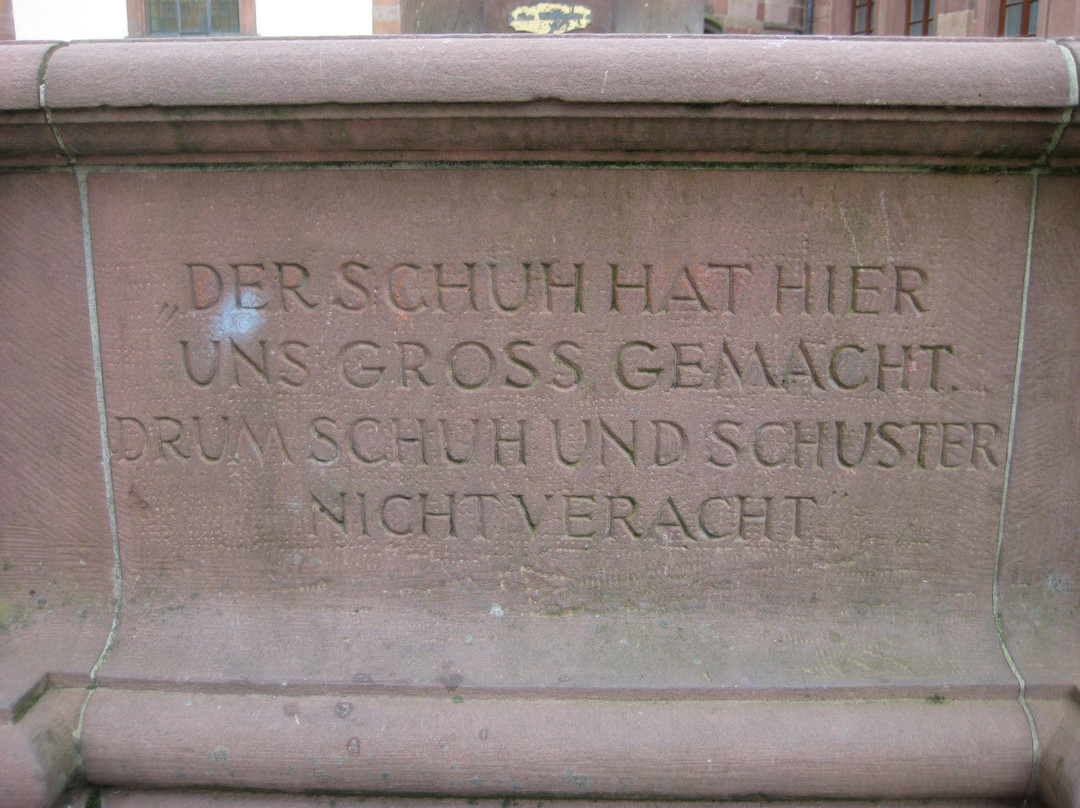 Schuster-Joss-Brunnen-Pirmasens必去景点