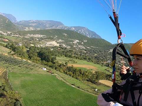 SkyFlySports Albania-地拉那必去景点