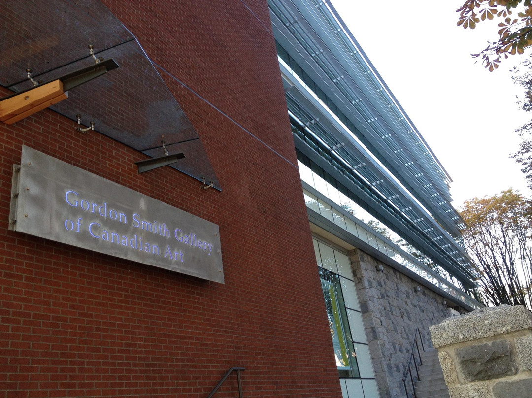 Gordon Smith Gallery of Canadian Art-北温哥华必去景点