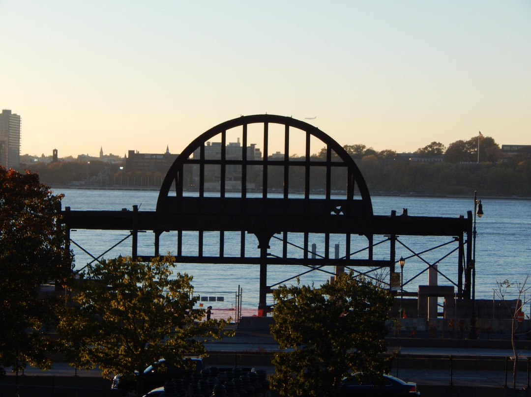 Pier 54-纽约市必去景点