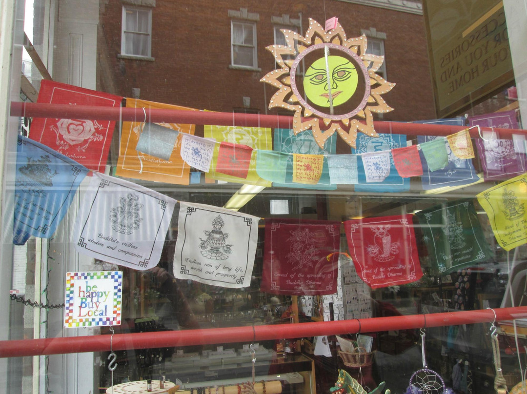 Worcester旅游景点-Global Gifts