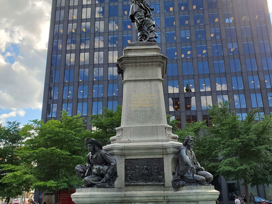 Place d'Armes-蒙特利尔必去景点