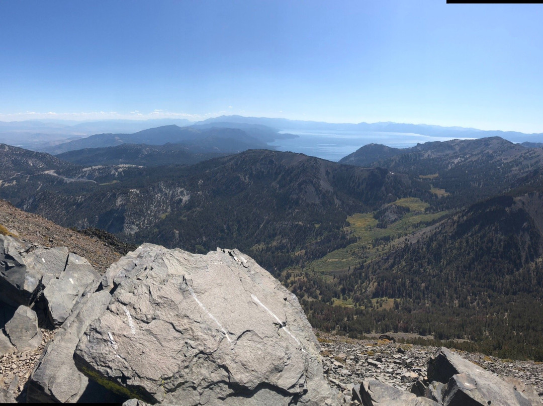 Tahoe Meadows Trail-因克莱恩村必去景点