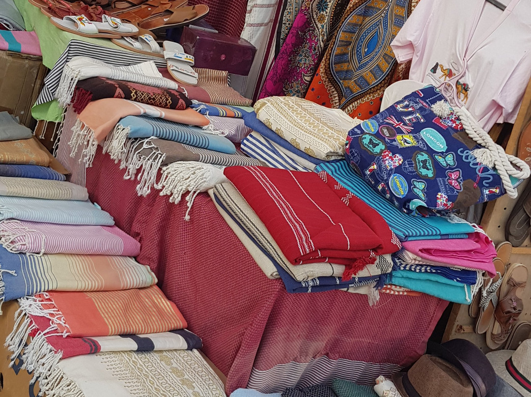 Fine Art Gallery-Houmt Souk必去景点