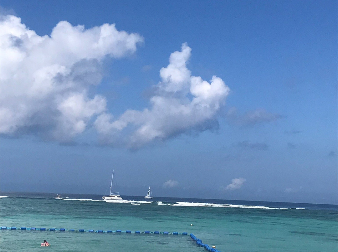 部濑名沙滩-名护市必去景点