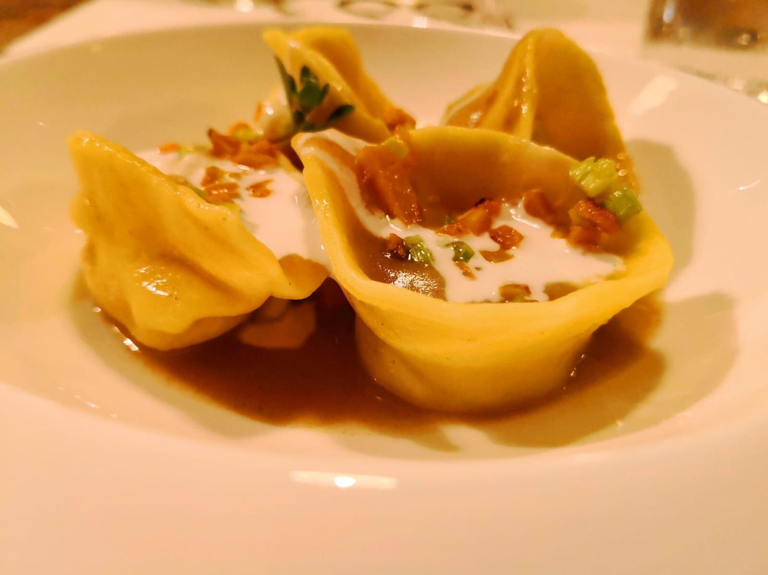 1883 Restaurant & Rooms主图