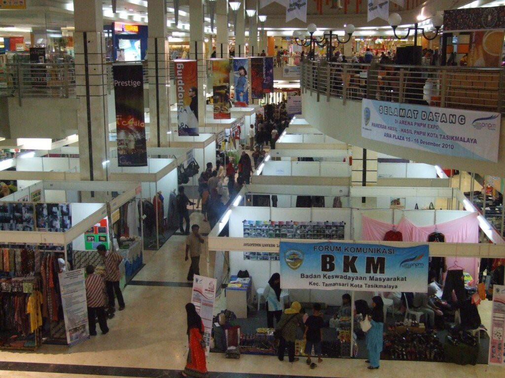 Plaza Asia-Tasikmalaya必去景点