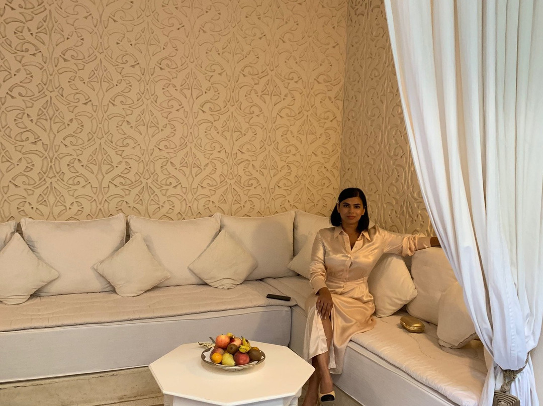 里亚德克瑞迪尼酒店主图