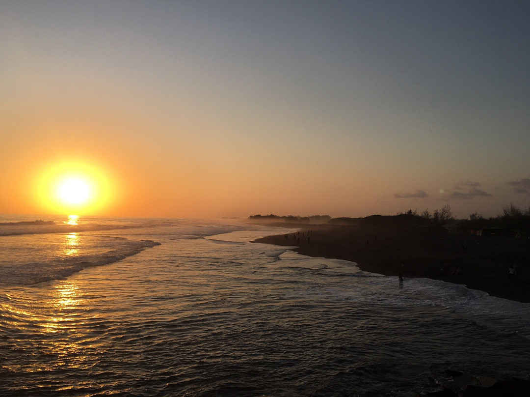 Glagah Indah Beach景点图片