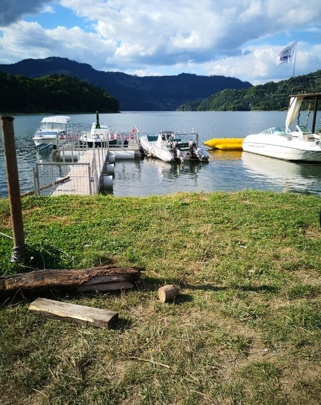 Lake Izvorul Muntelui (Lake Bicaz)景点图片