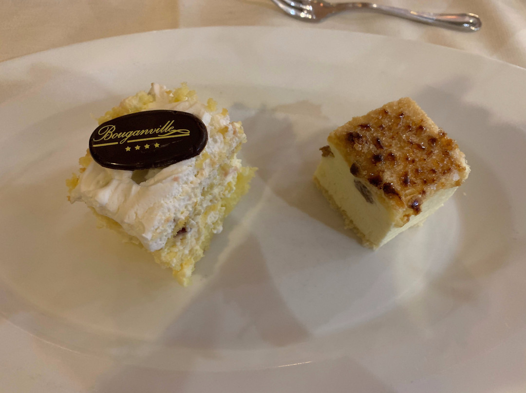 Bouganville Hotel主图