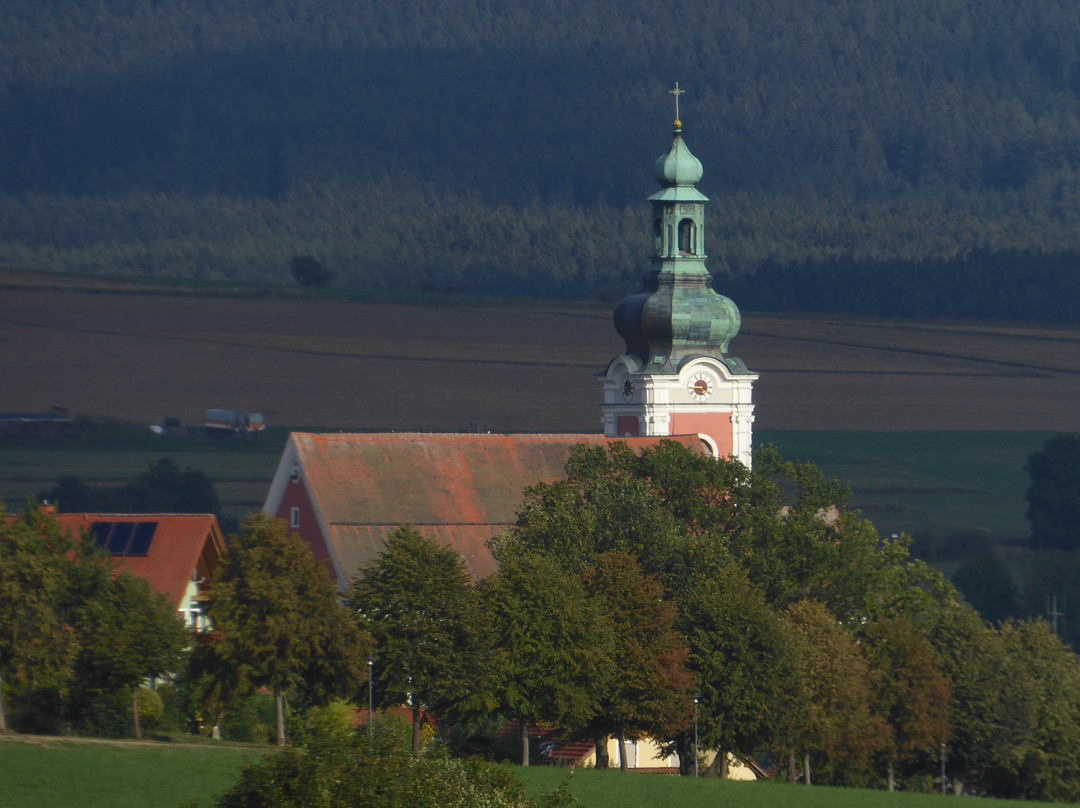 Pfarrkirche St. Laurentius景点图片