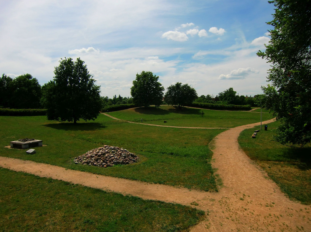 Piast City Archeological Preserve景点图片