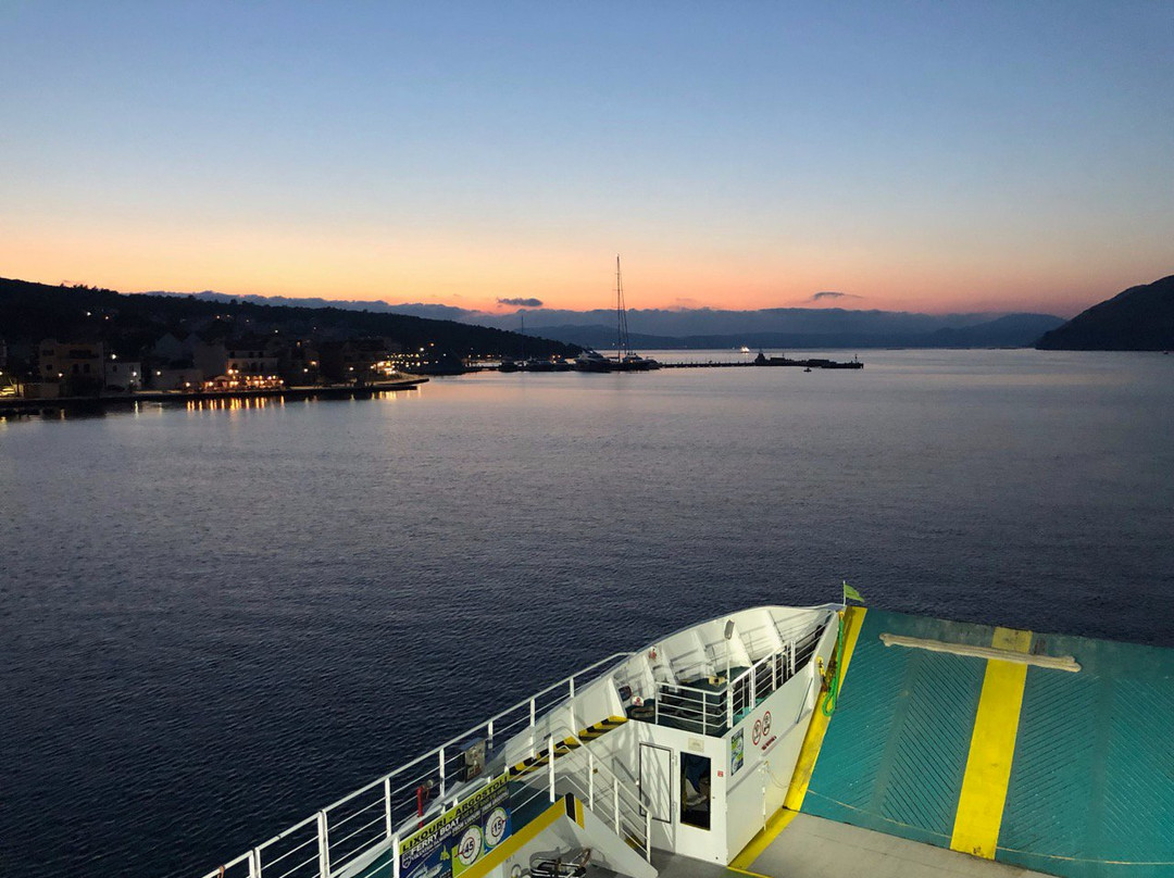 Vikentios Damodos Kefalonia Ferries-Lixouri必去景点