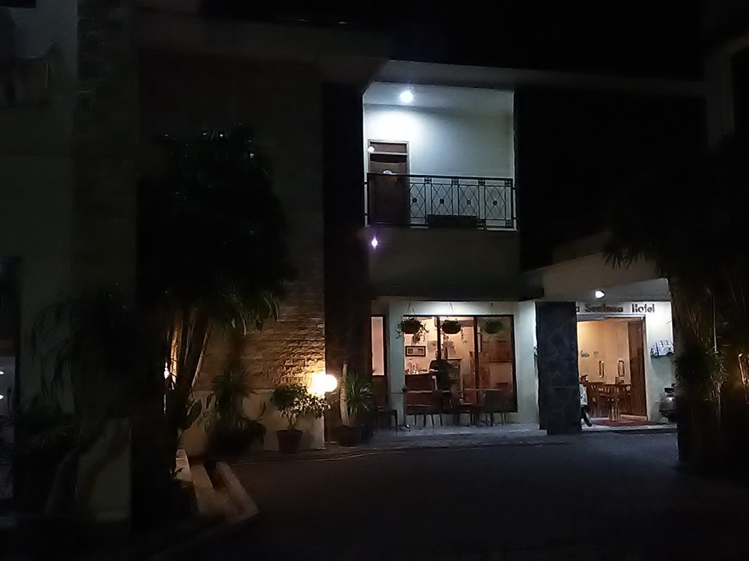 Griya Sentana Hotel主图