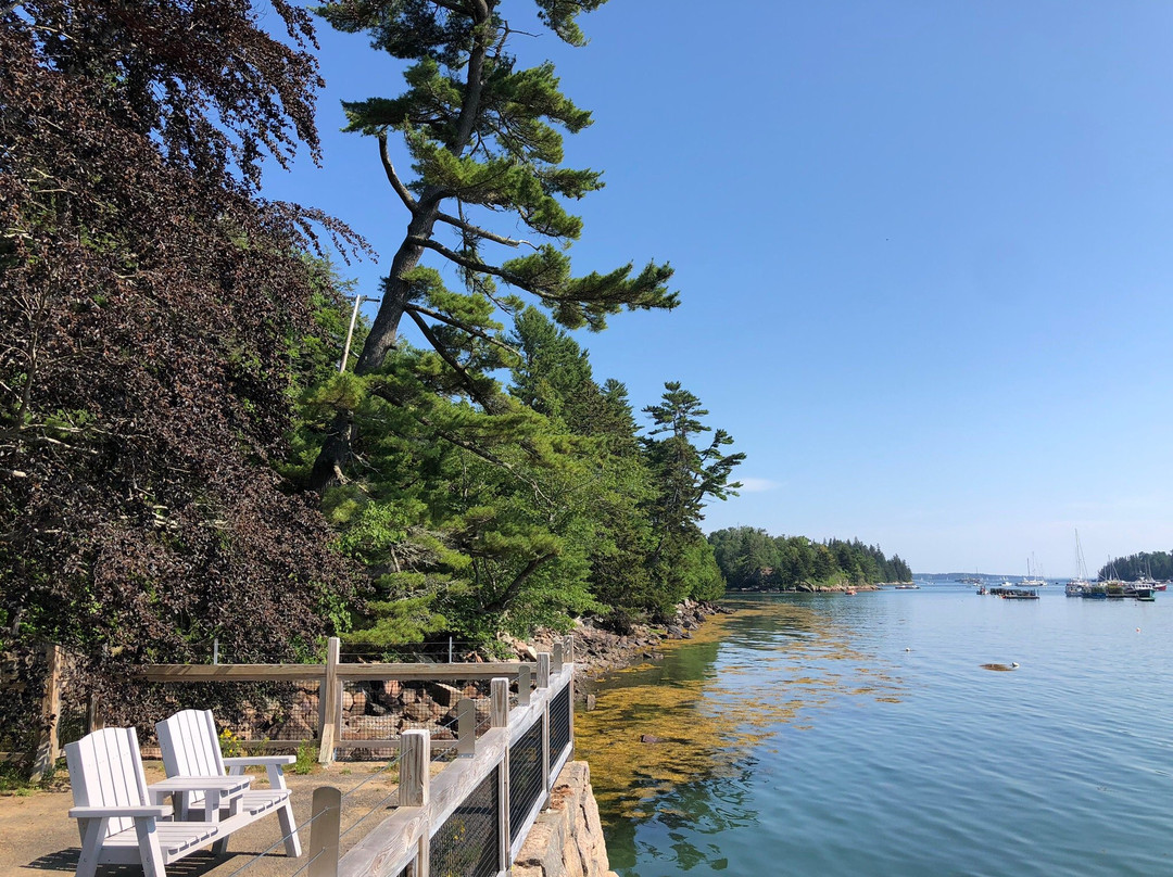 Harbourside Inn主图