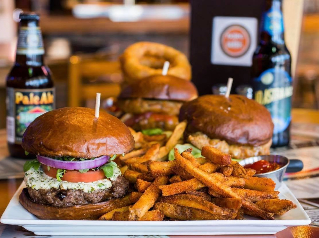 Burg & Barrel - Overland Park